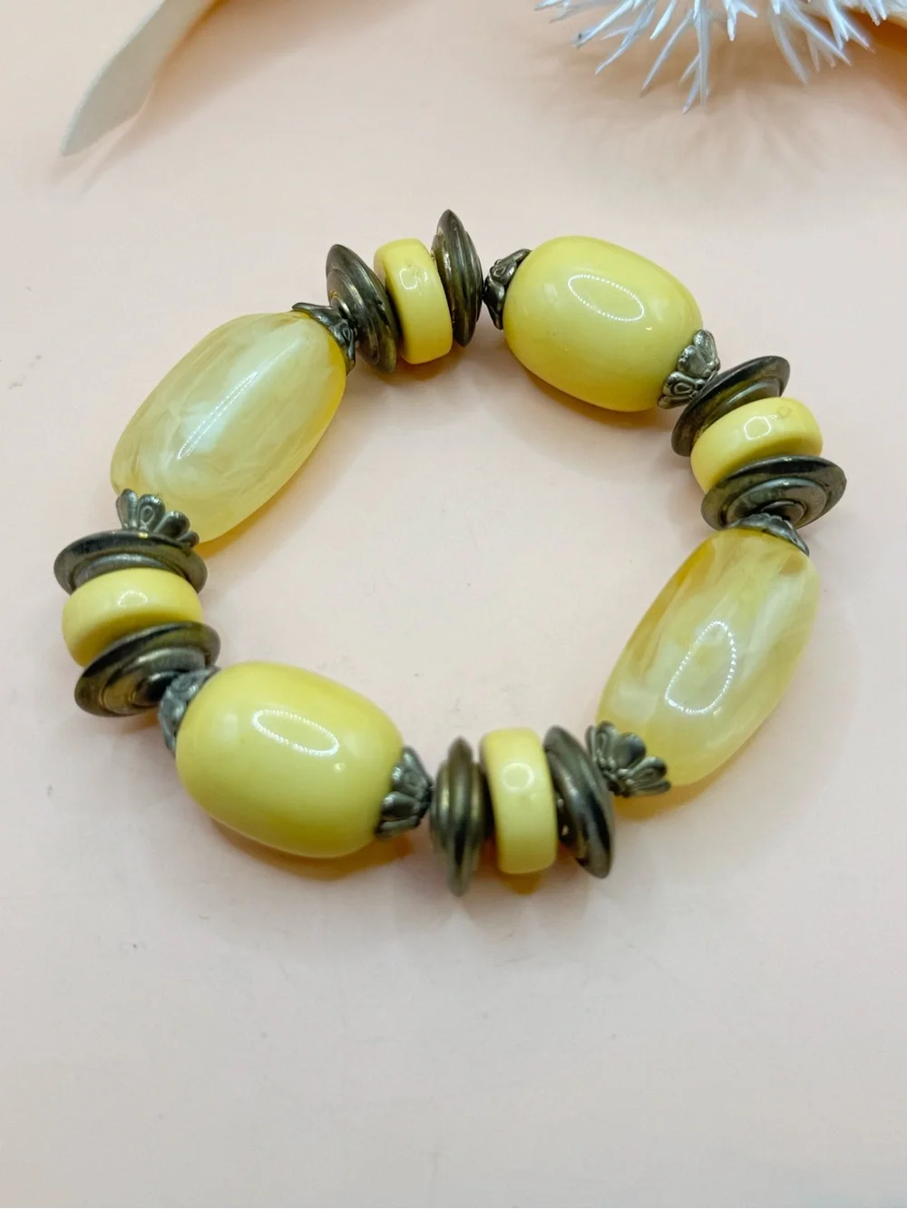 Vintage Yellow Chunky Beaded Stretch Bracelet Antiqued Gold Tone Statement